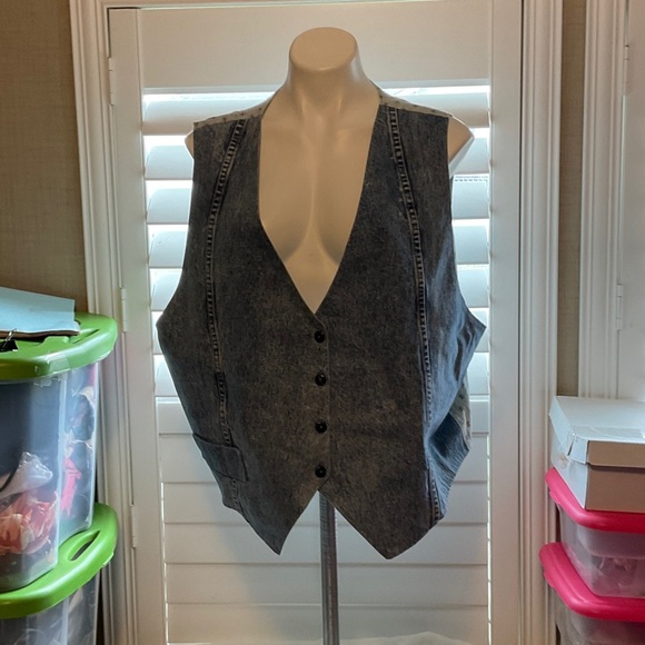 Denim Button-Up Vest - Picture 1 of 4
